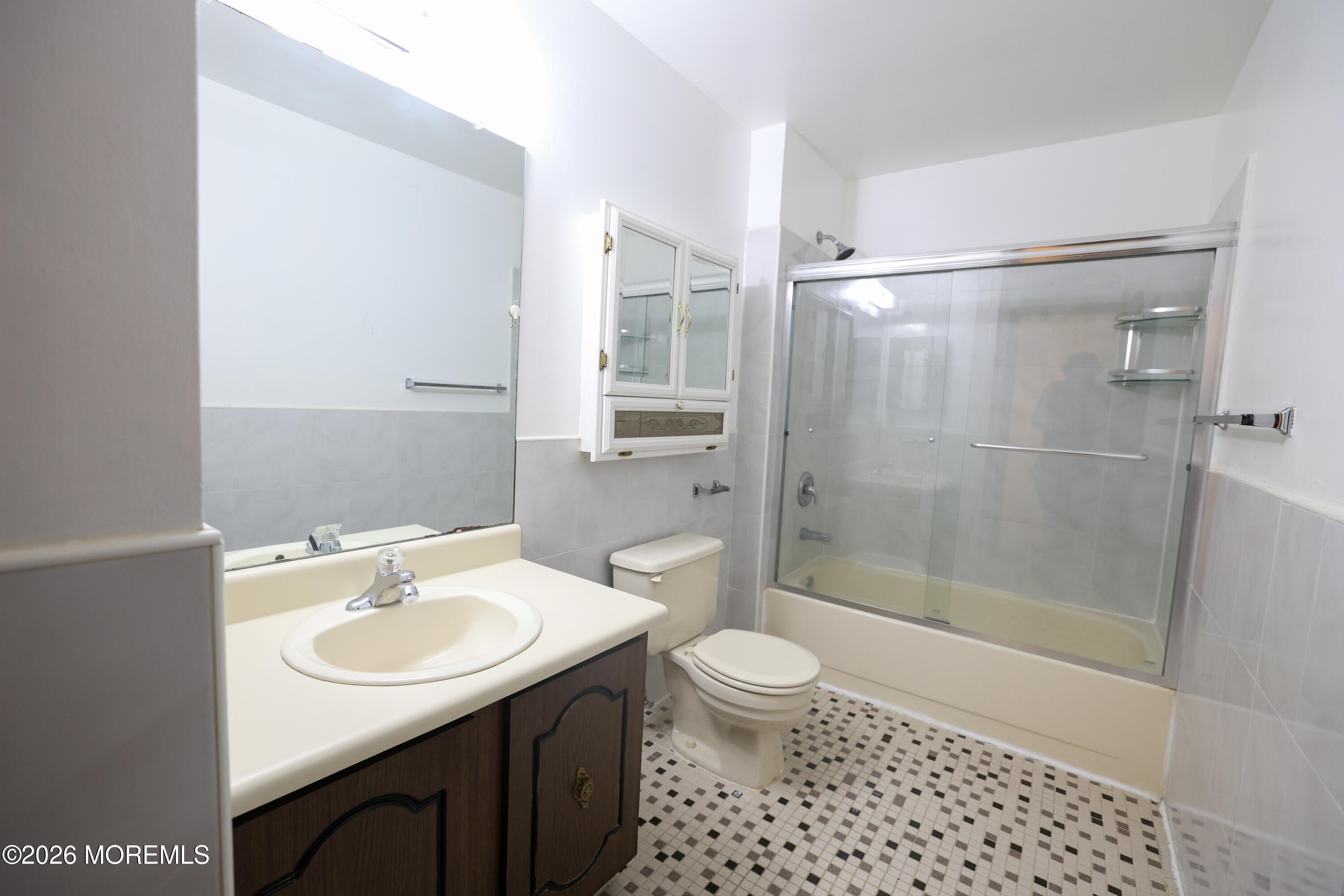 3 Jefferson Drive Spotswood NJ 08884