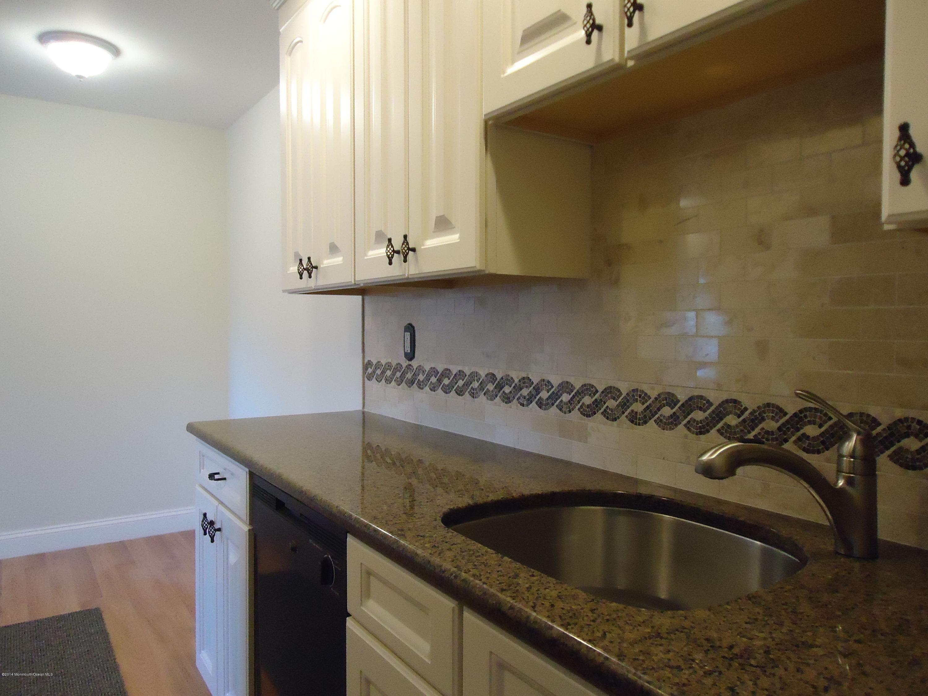 142 Cross Slope Court Manalapan NJ 07726