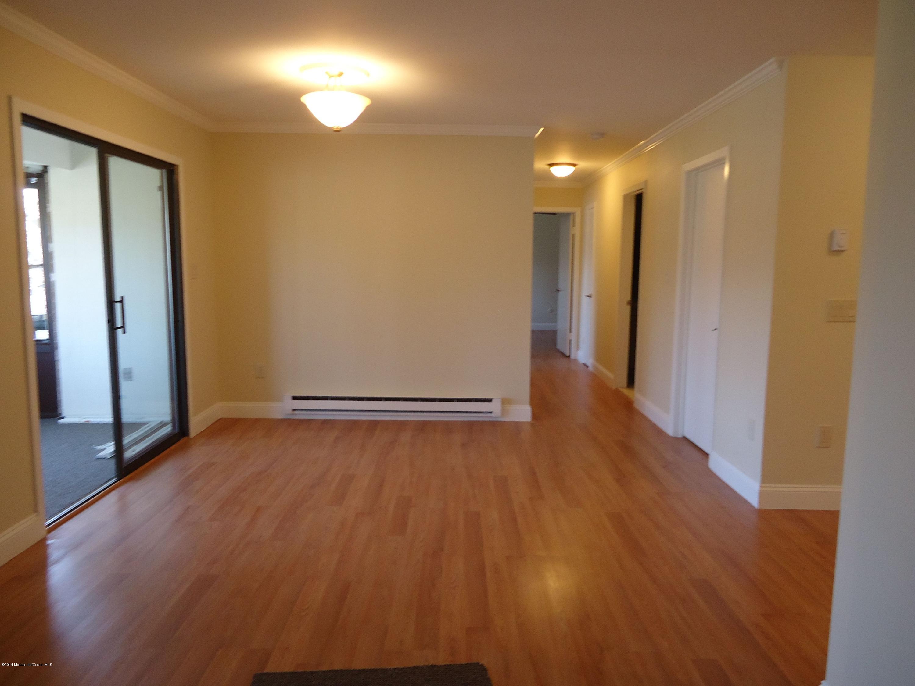 142 Cross Slope Court Manalapan NJ 07726