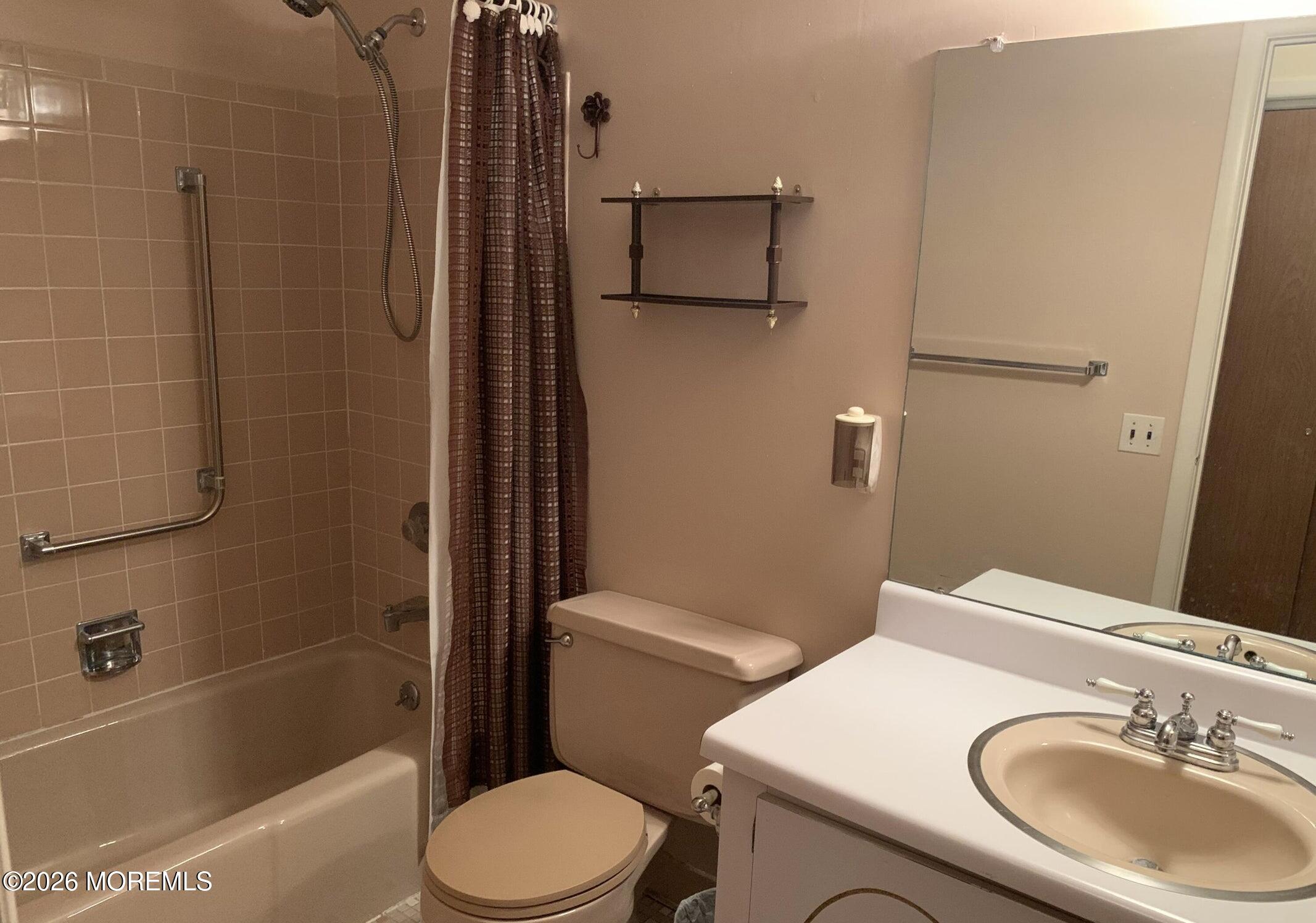 66 Yorktowne Parkway Whiting NJ 08759