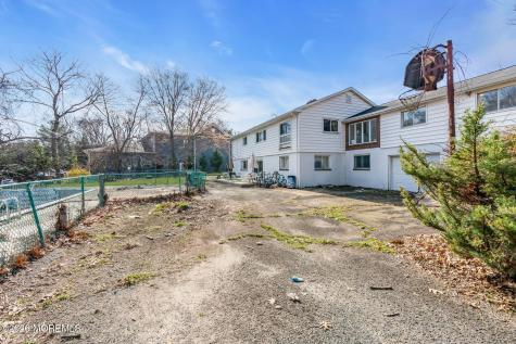 184 County Road 520 Morganville NJ 07751