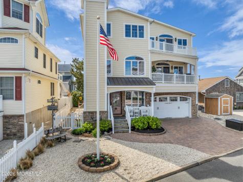 294 Monterey Circle Lavallette NJ 08735