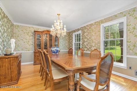 7 Windsor Terrace Holmdel NJ 07733