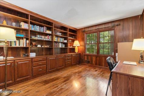 7 Windsor Terrace Holmdel NJ 07733
