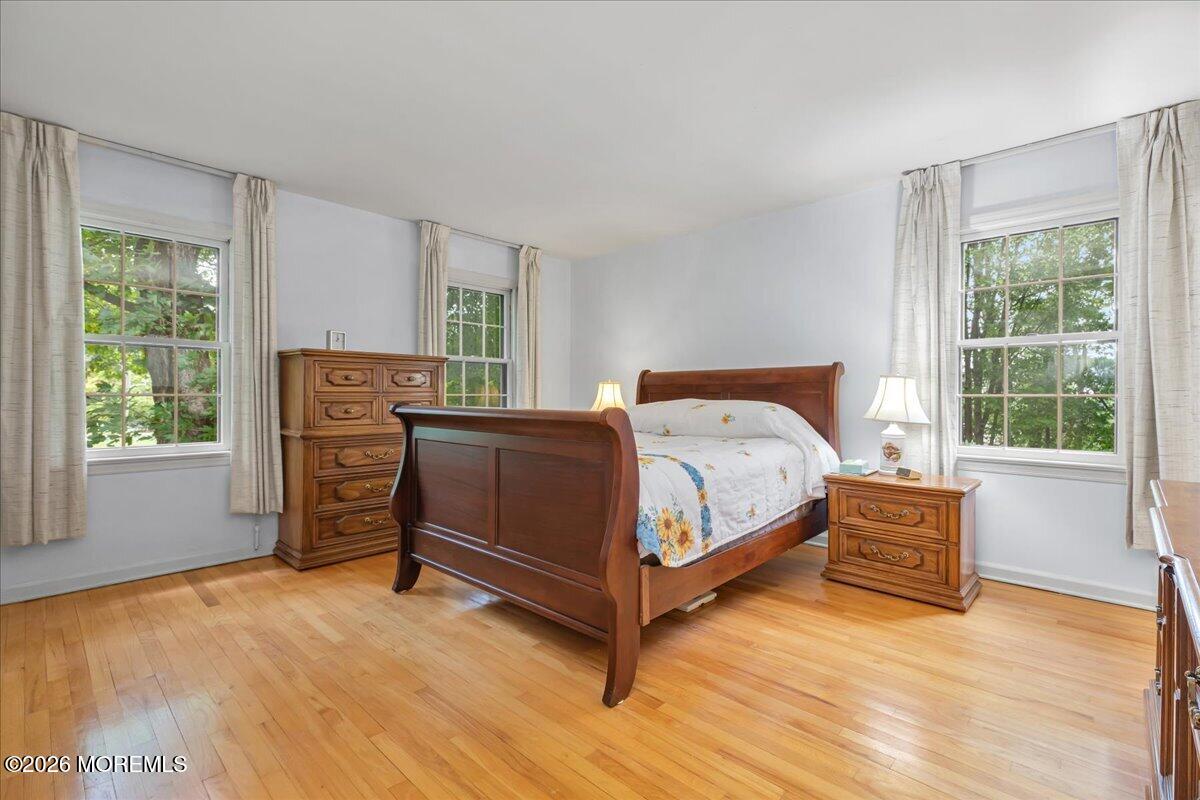 7 Windsor Terrace Holmdel NJ 07733