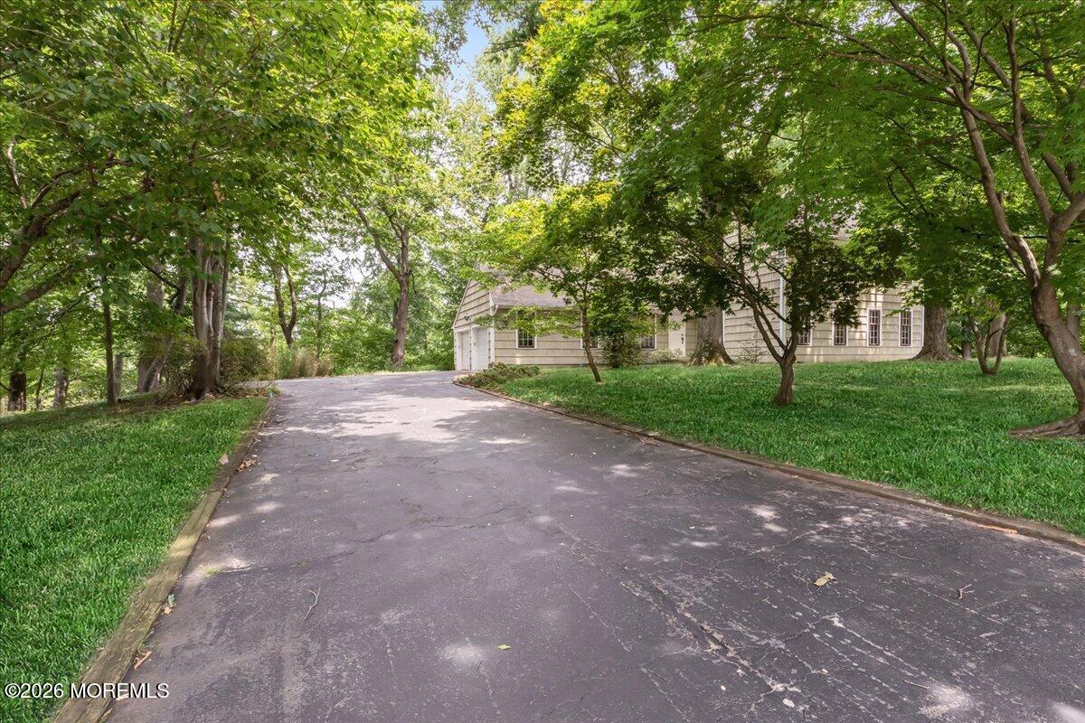 7 Windsor Terrace Holmdel NJ 07733