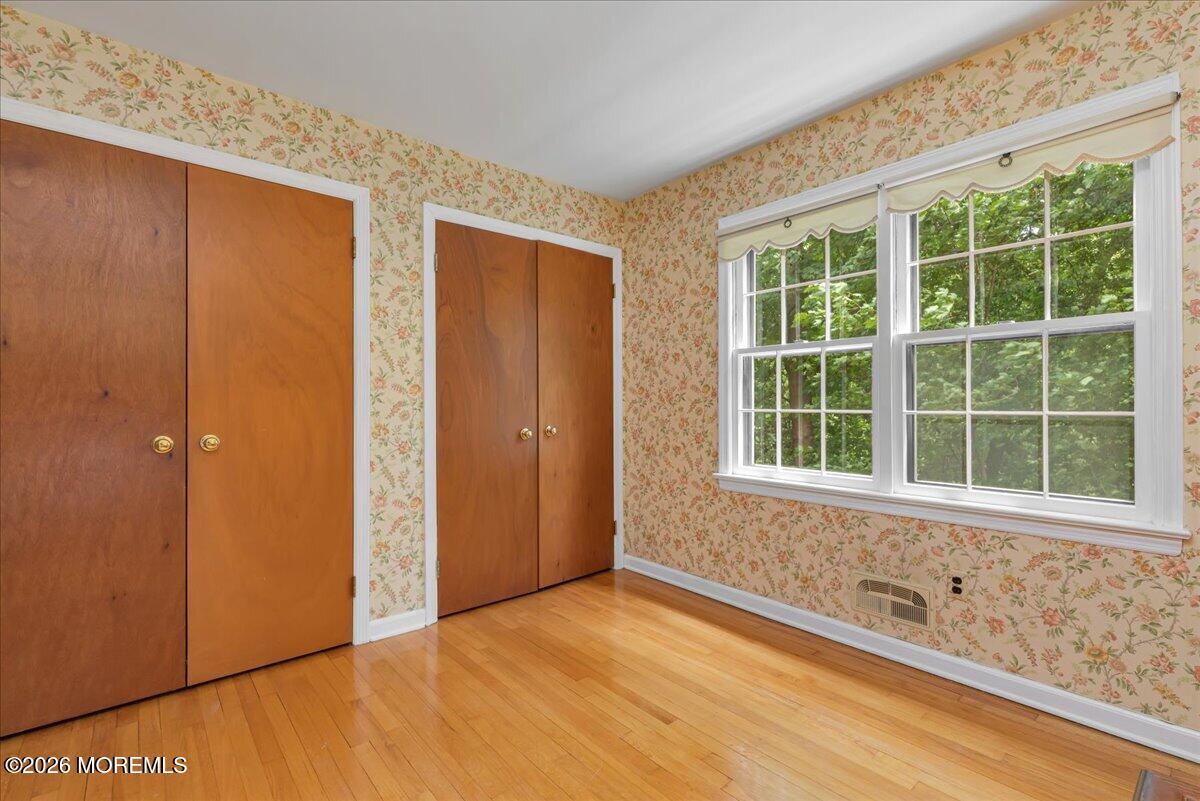 7 Windsor Terrace Holmdel NJ 07733