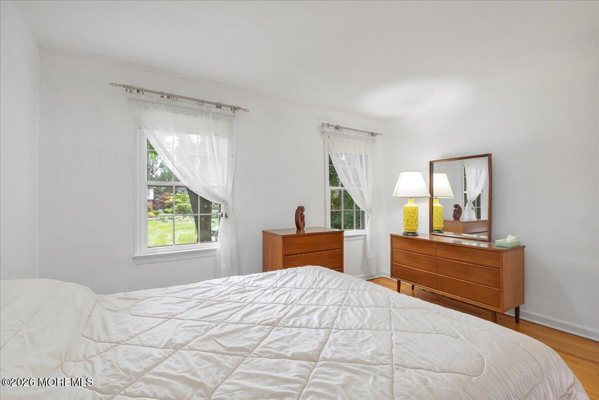 7 Windsor Terrace Holmdel NJ 07733
