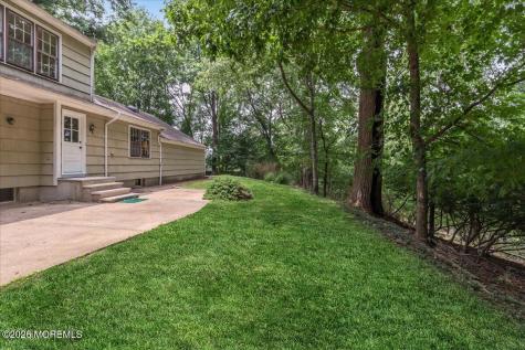 7 Windsor Terrace Holmdel NJ 07733