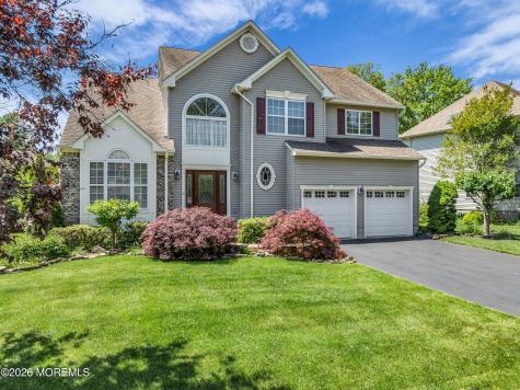 32 Heritage Drive Shrewsbury Boro NJ 07702