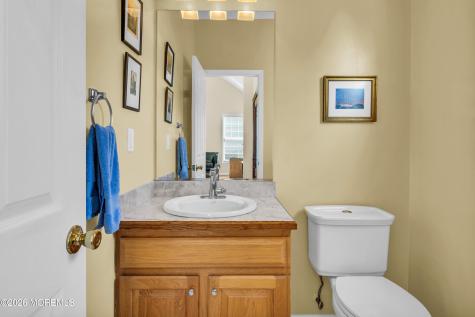 32 Heritage Drive Shrewsbury Boro NJ 07702