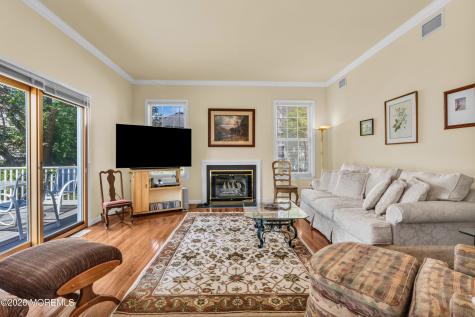 32 Heritage Drive Shrewsbury Boro NJ 07702