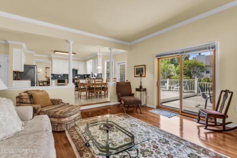 32 Heritage Drive Shrewsbury Boro NJ 07702