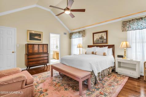 32 Heritage Drive Shrewsbury Boro NJ 07702