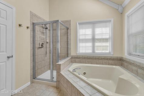 32 Heritage Drive Shrewsbury Boro NJ 07702