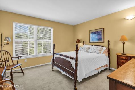 32 Heritage Drive Shrewsbury Boro NJ 07702