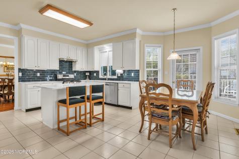 32 Heritage Drive Shrewsbury Boro NJ 07702