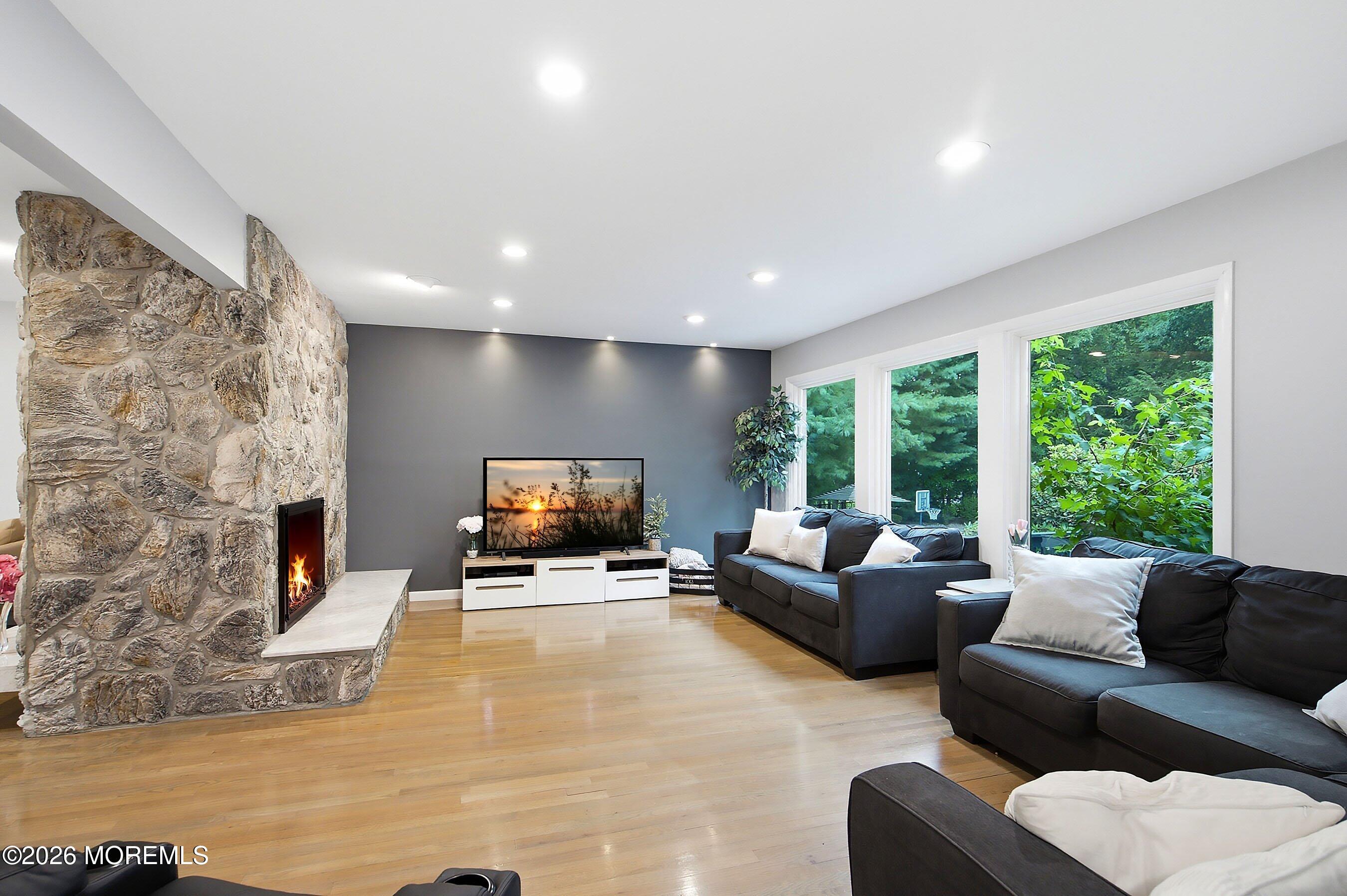 31 Eli Circle Morganville NJ 07751