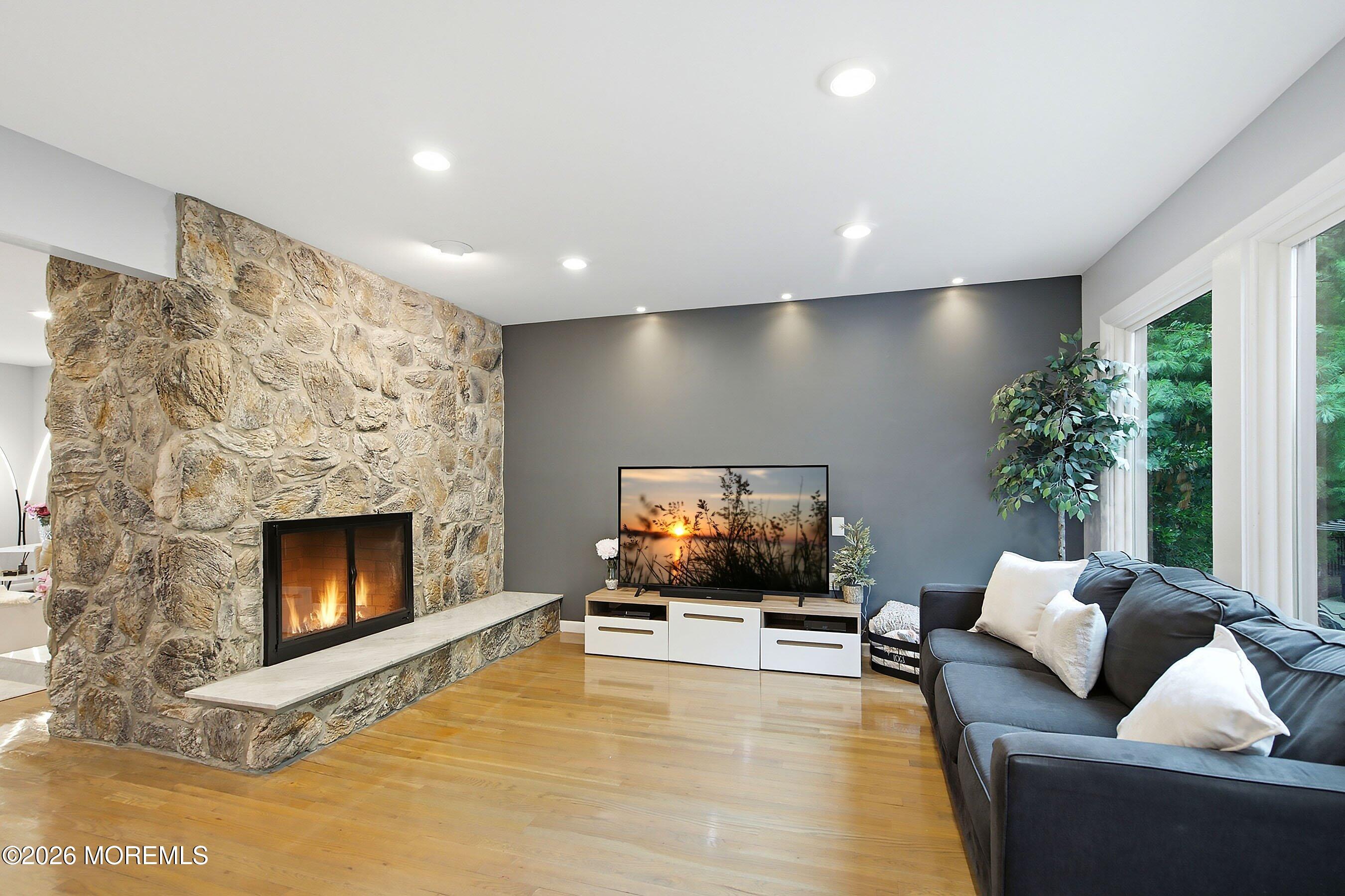 31 Eli Circle Morganville NJ 07751