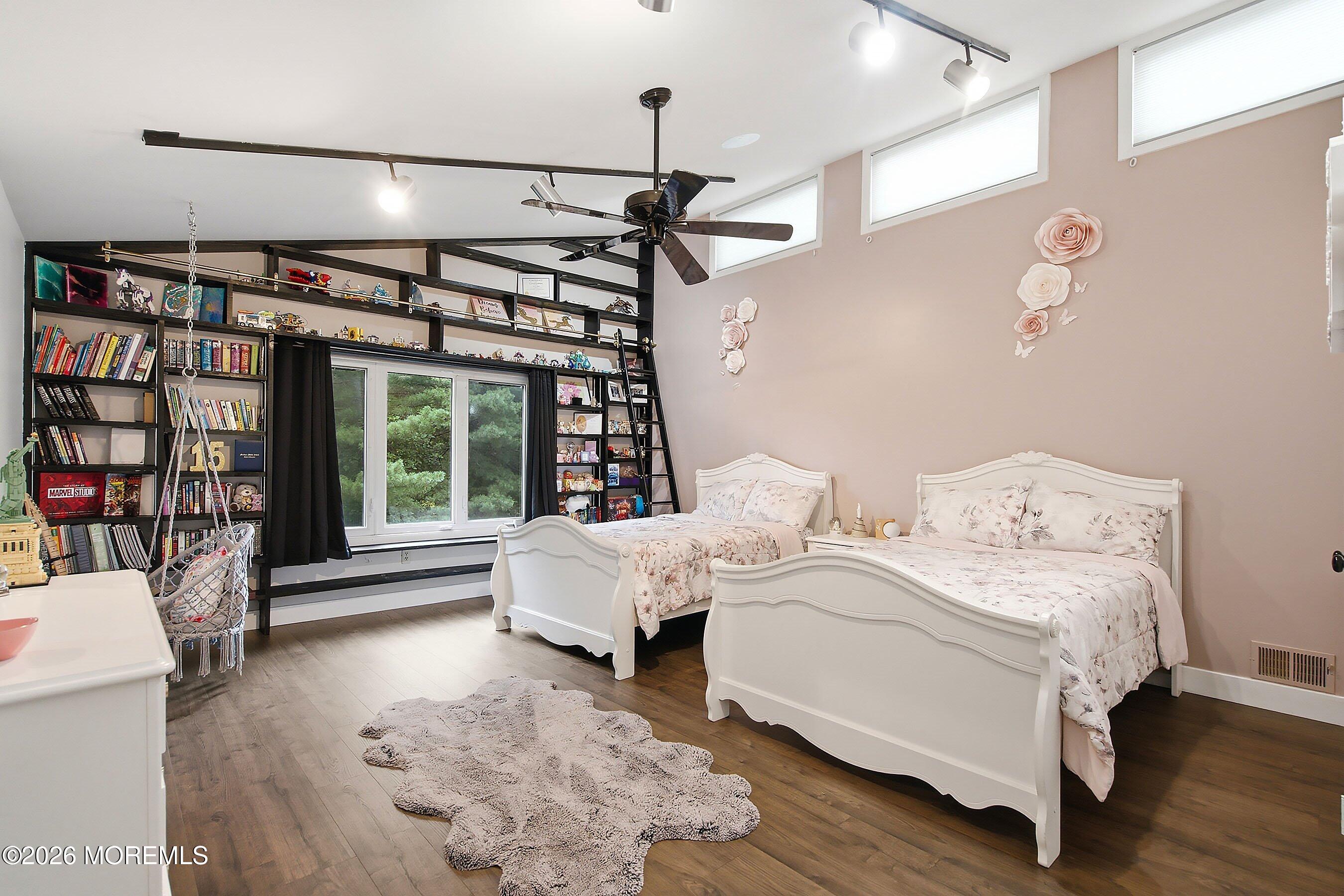 31 Eli Circle Morganville NJ 07751