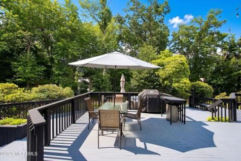 31 Eli Circle Morganville NJ 07751