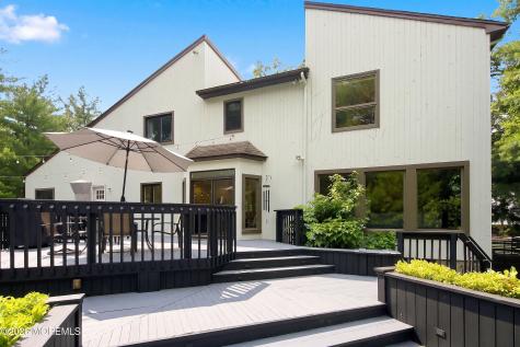 31 Eli Circle Morganville NJ 07751