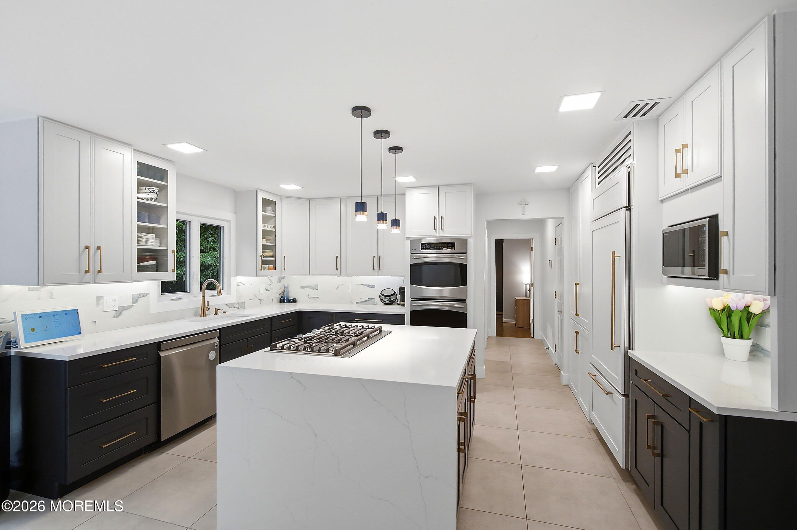 31 Eli Circle Morganville NJ 07751