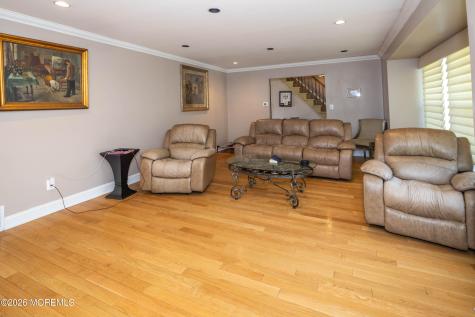 25 Mccue Road Morganville NJ 07751