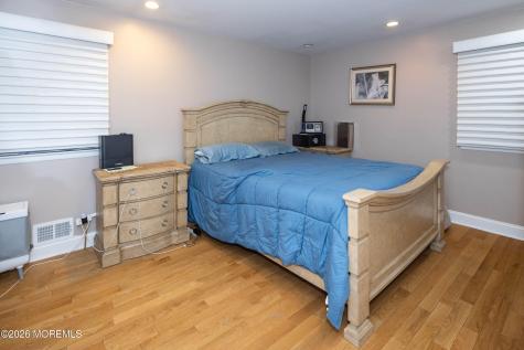 25 Mccue Road Morganville NJ 07751