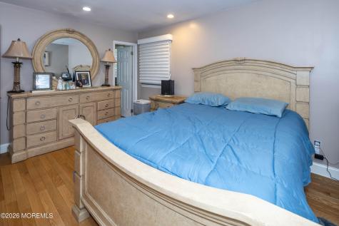 25 Mccue Road Morganville NJ 07751