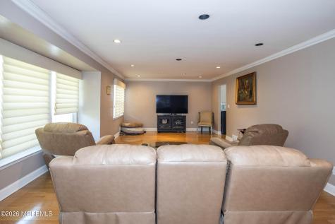 25 Mccue Road Morganville NJ 07751