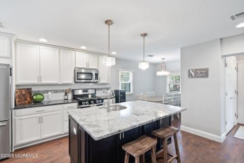 609 Main Street Bayville NJ 08721