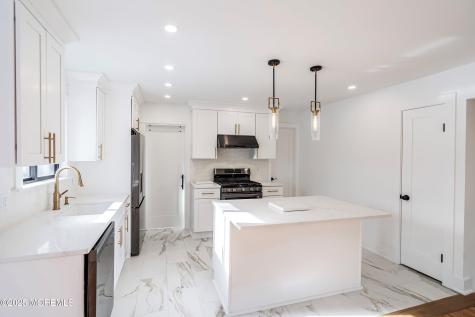 3 Sheila Court Bayville NJ 08721