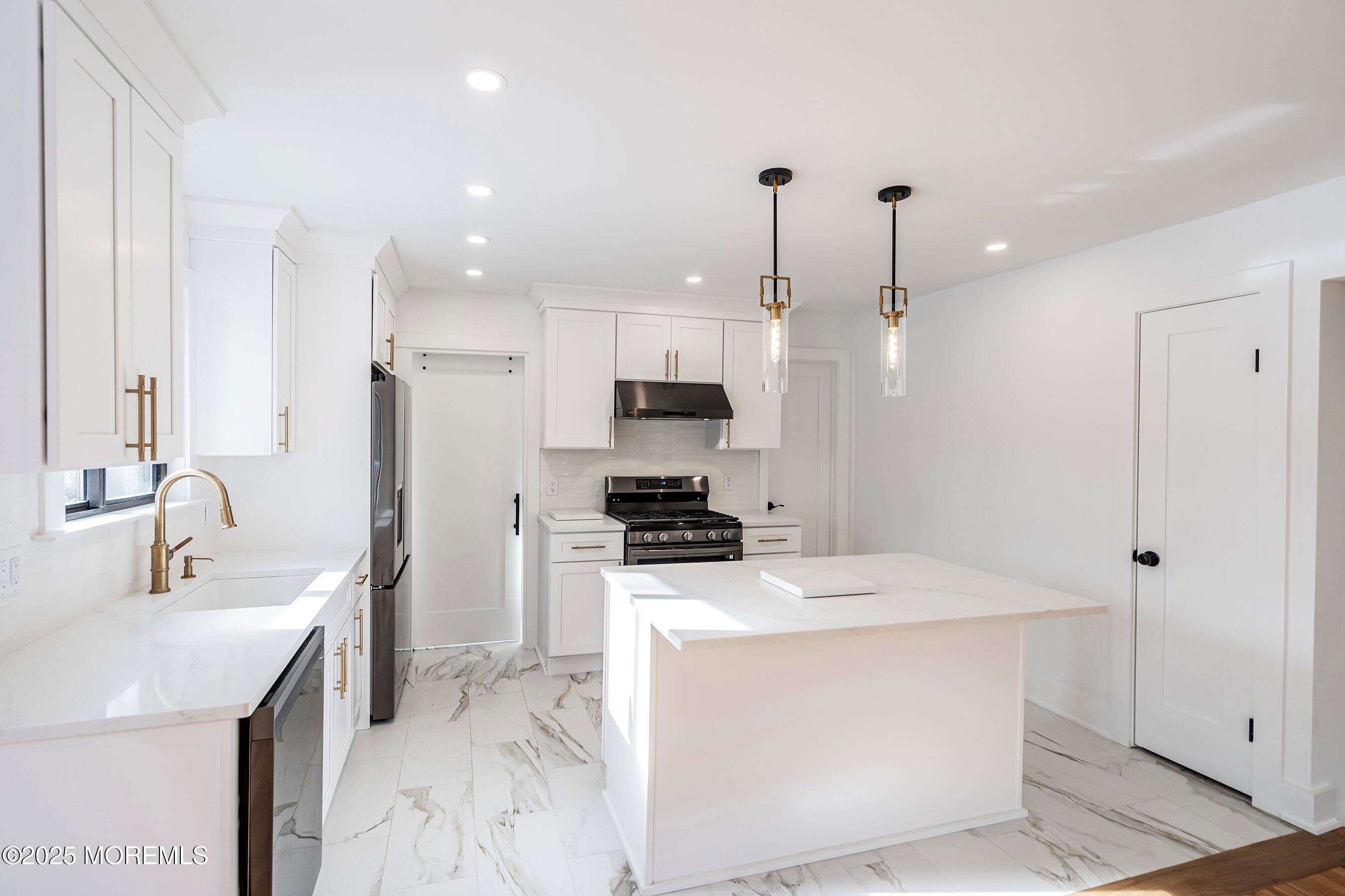 3 Sheila Court Bayville NJ 08721