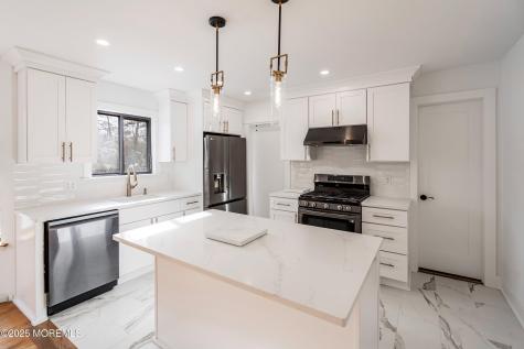 3 Sheila Court Bayville NJ 08721