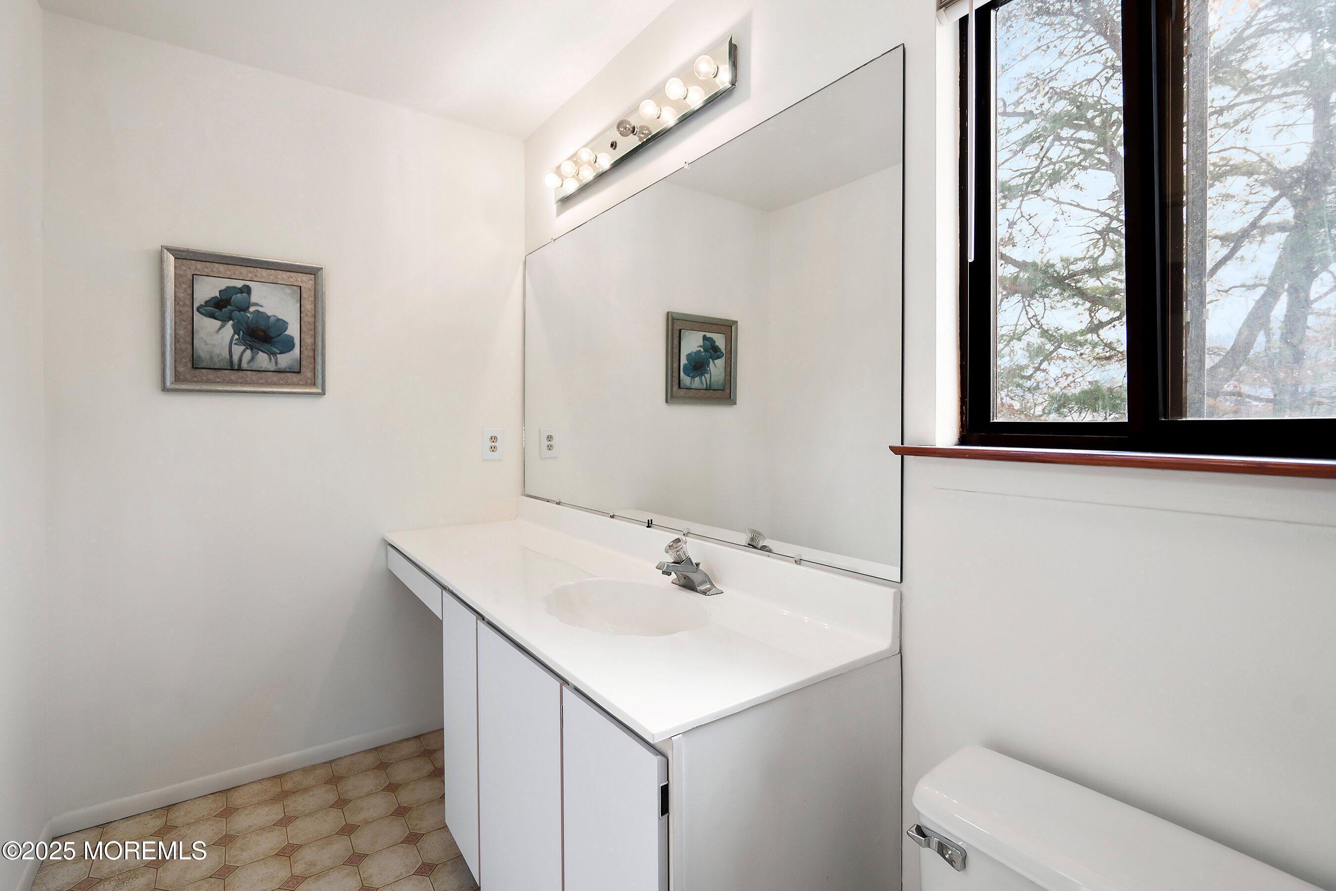 3 Sheila Court Bayville NJ 08721