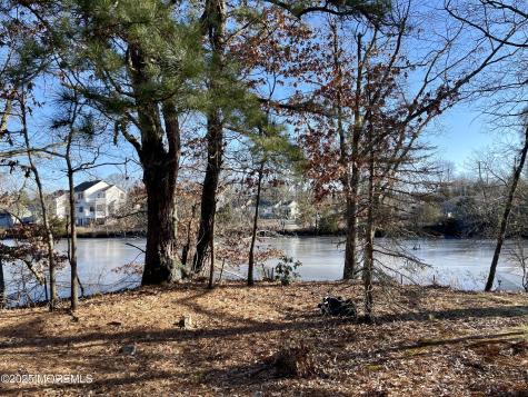 3 Sheila Court Bayville NJ 08721