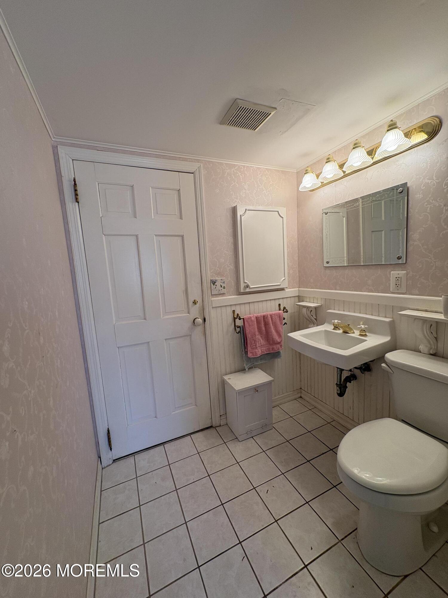 14 Stratford Drive Old Bridge NJ 08857