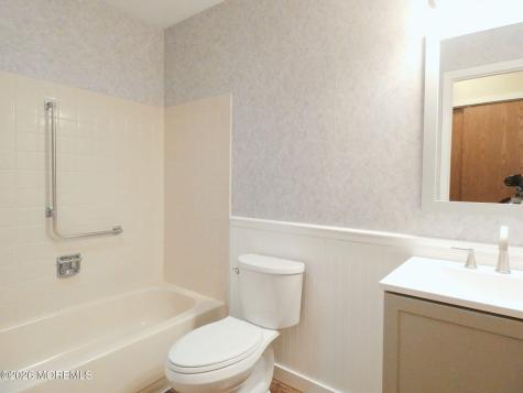 33 Medford Road Manchester NJ 08759