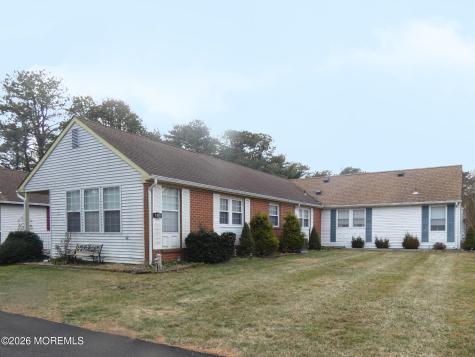 33 Medford Road Manchester NJ 08759
