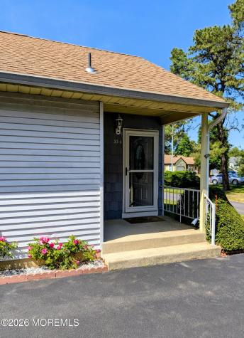 33 Medford Road Manchester NJ 08759