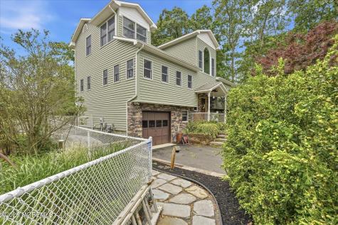 203 Thrush Court Lanoka Harbor NJ 08734