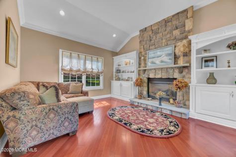 16 Woodhollow Road Colts Neck NJ 07722