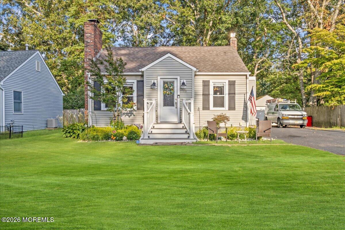 15 Chestnut Street Waretown NJ 08758