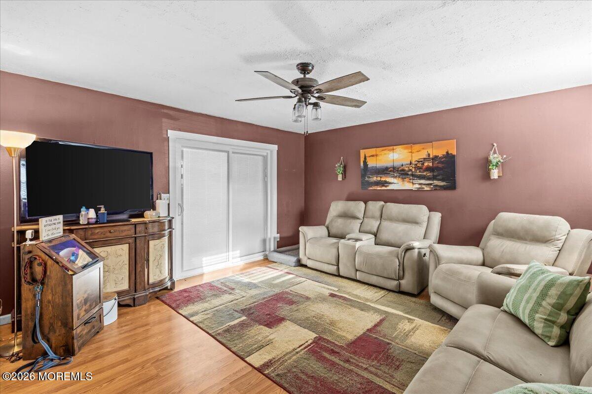 15 Chestnut Street Waretown NJ 08758