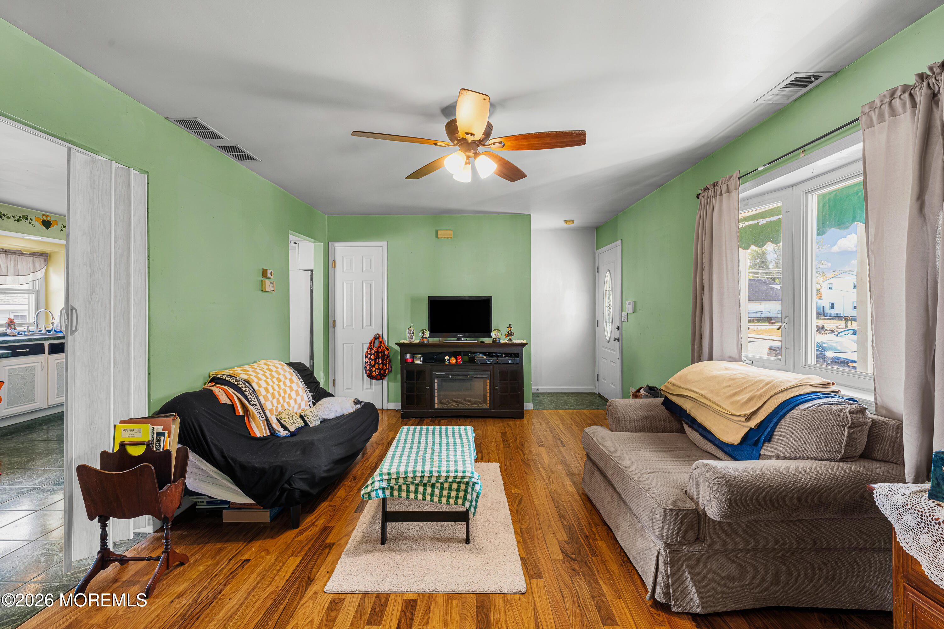 72 Myrtle Avenue Keansburg NJ 07734