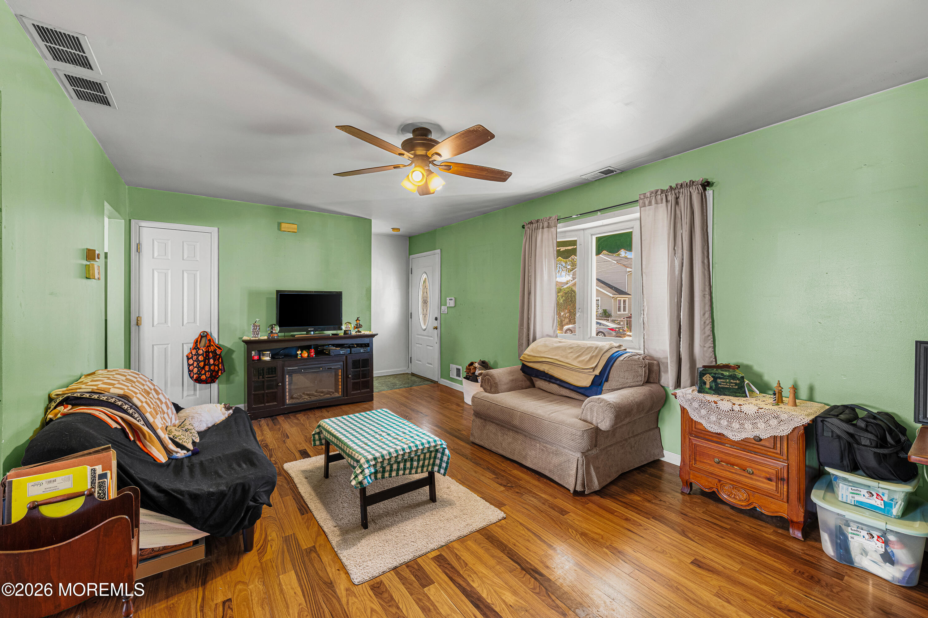 72 Myrtle Avenue Keansburg NJ 07734