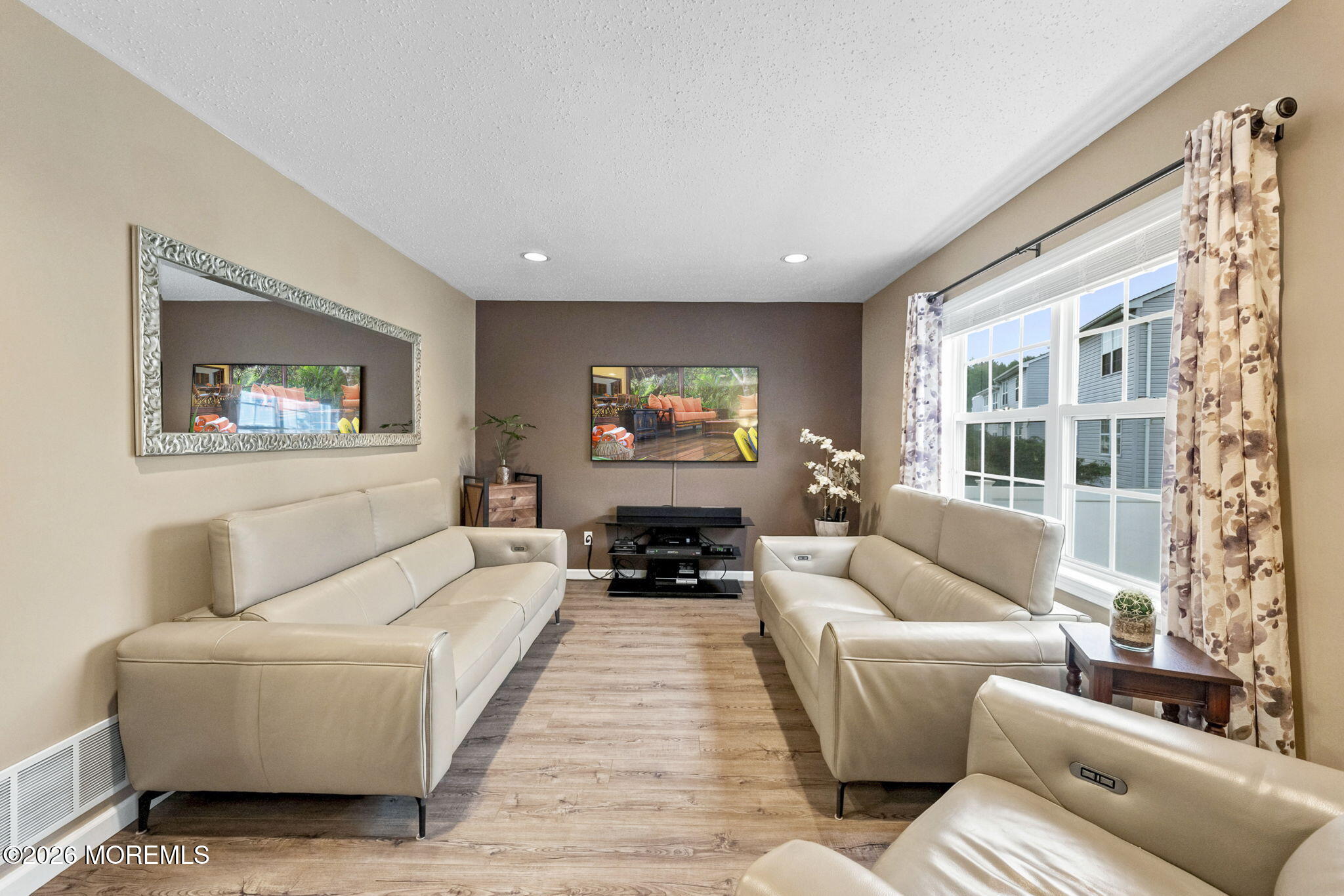 39 Hummingbird Court Marlboro NJ 07746