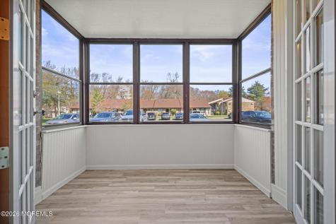 72 Overlook Way Englishtown NJ 07726