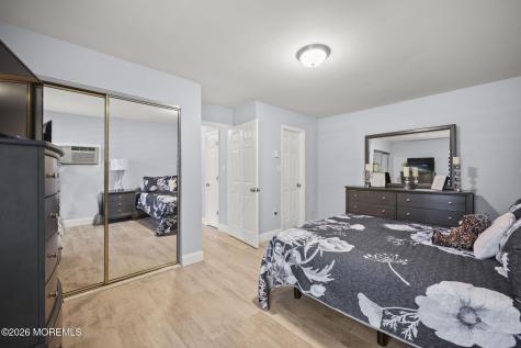 72 Overlook Way Englishtown NJ 07726